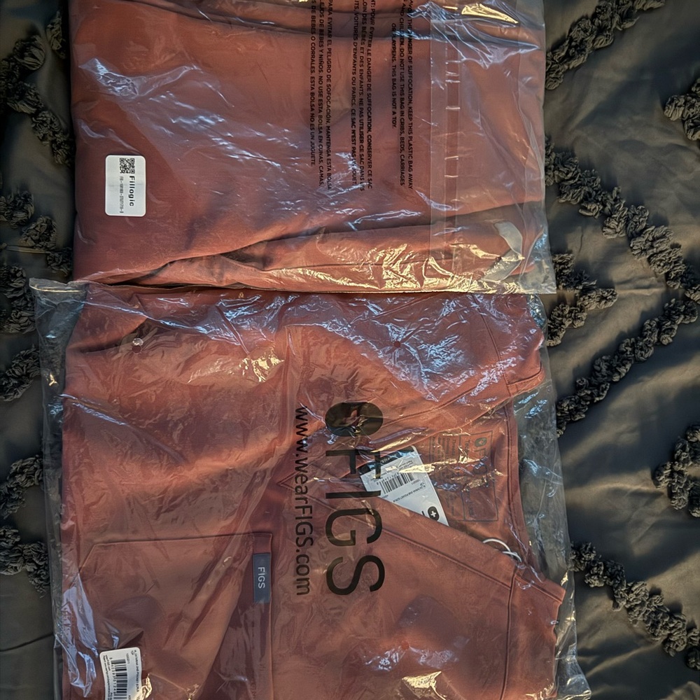 Figs Scrub Set